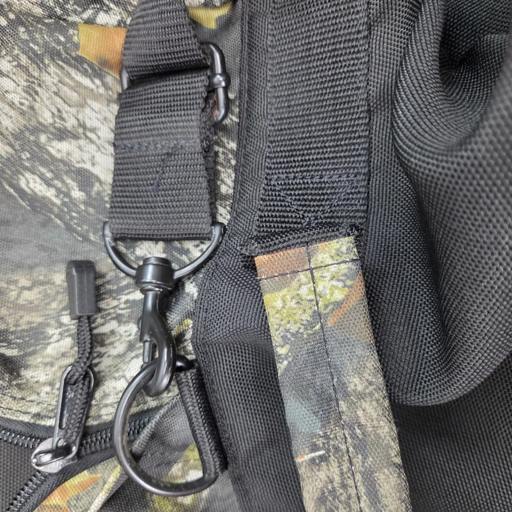 Mossy Oak Hunting Gear Bag Large Camo Duffel Utility Camping Outdoor Gorpcore
